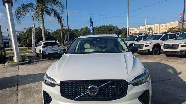 2024 Volvo XC60 Recharge T8 Plus Dark Theme
