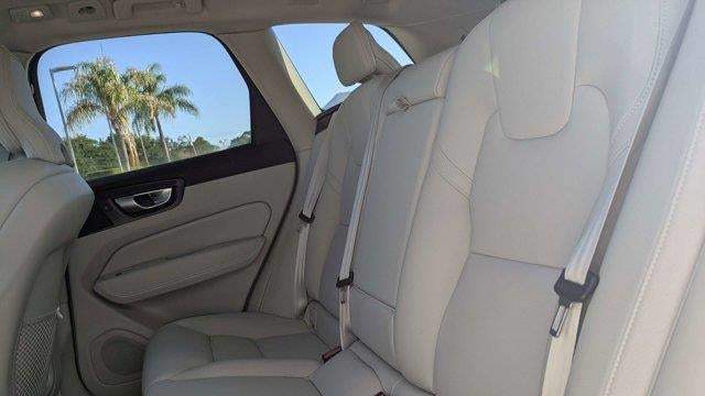 2024 Volvo XC60 Recharge T8 Plus Dark Theme