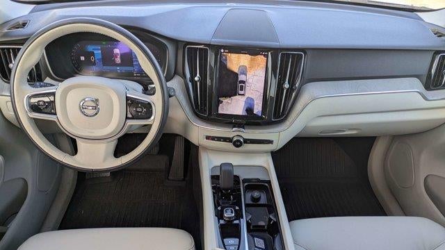 2024 Volvo XC60 Recharge T8 Plus Dark Theme