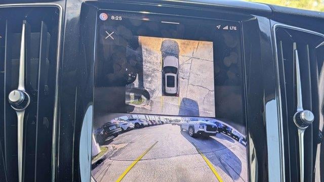 2024 Volvo XC60 Recharge T8 Plus Dark Theme