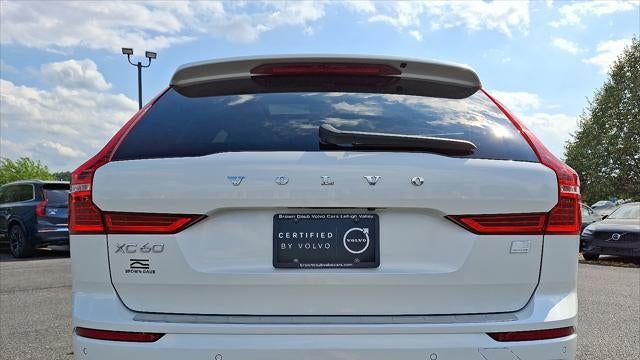 2024 Volvo XC60 Recharge T8 Plus Dark Theme