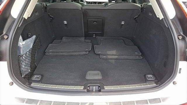 2024 Volvo XC60 Recharge T8 Plus Dark Theme