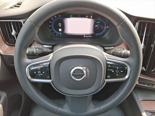 2024 Volvo XC60 - $52,988
