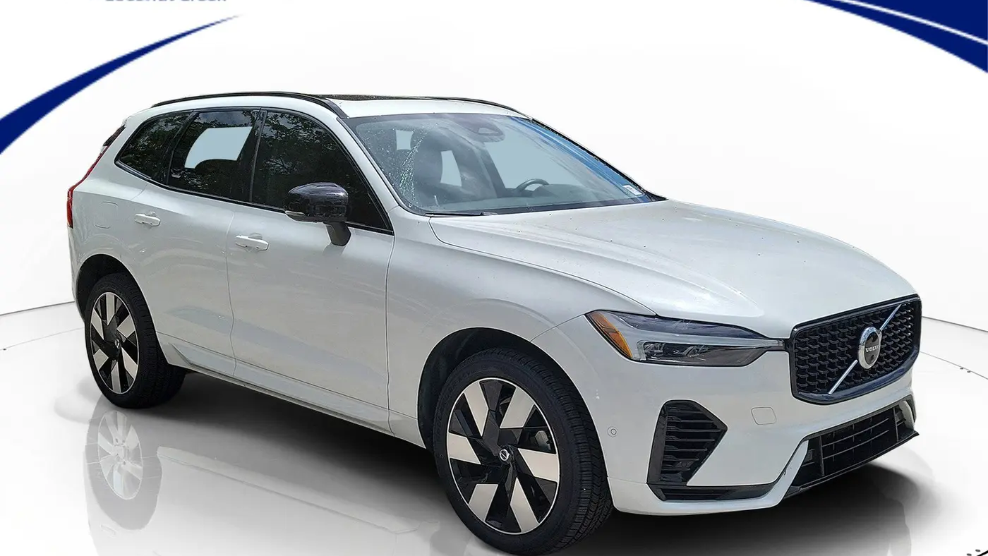 Preowned 2024 Volvo XC60 Recharge T8 Plus Dark Theme for Sale