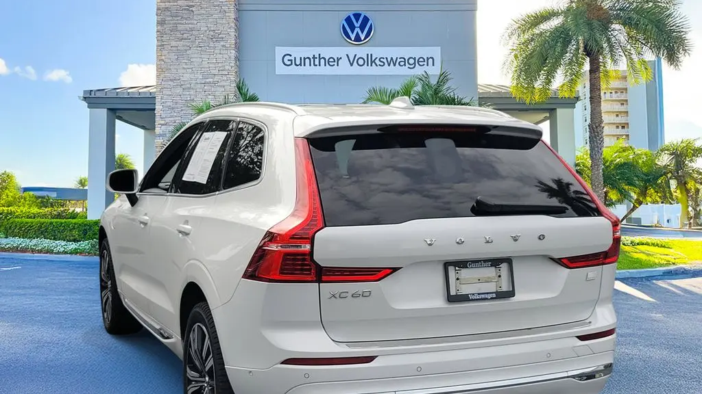 2022 Volvo XC60 Recharge T8 Inscription