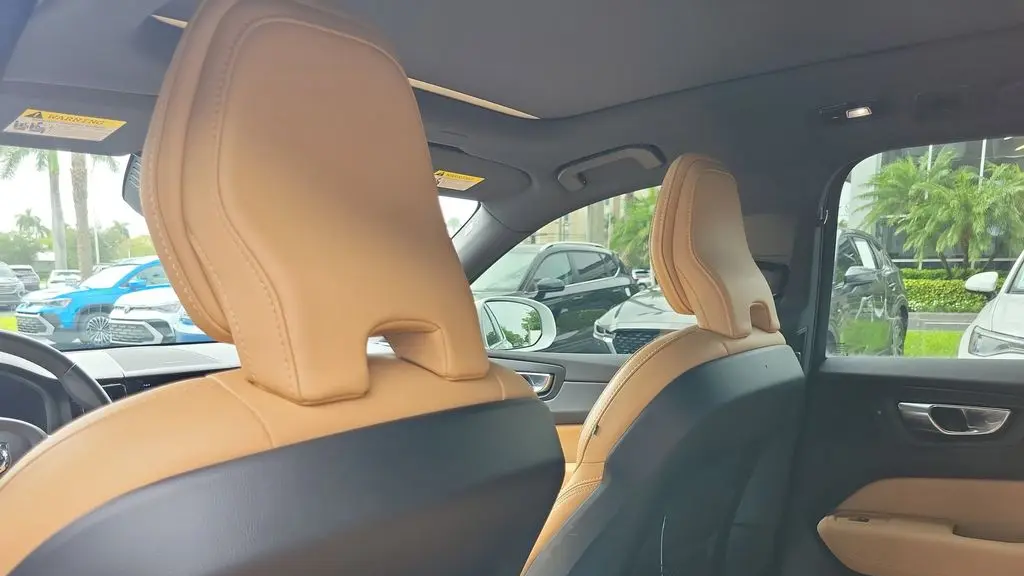 2022 Volvo XC60 Recharge T8 Inscription