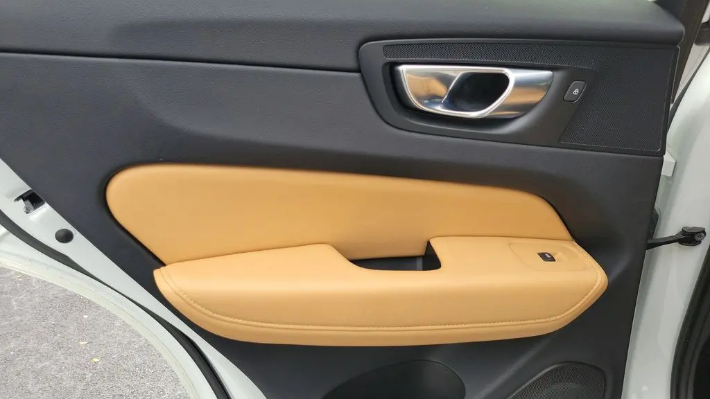2022 Volvo XC60 Recharge T8 Inscription