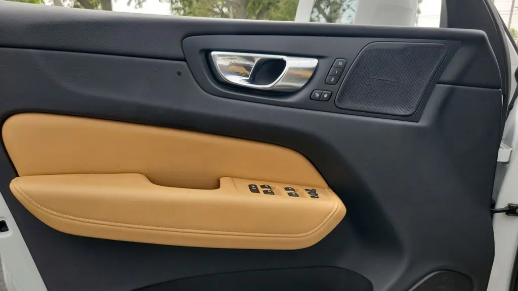 2022 Volvo XC60 Recharge T8 Inscription