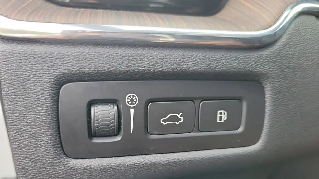 2022 Volvo XC60 Recharge T8 Inscription