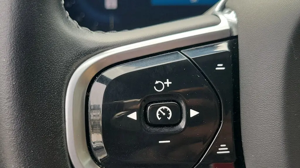 2022 Volvo XC60 Recharge T8 Inscription
