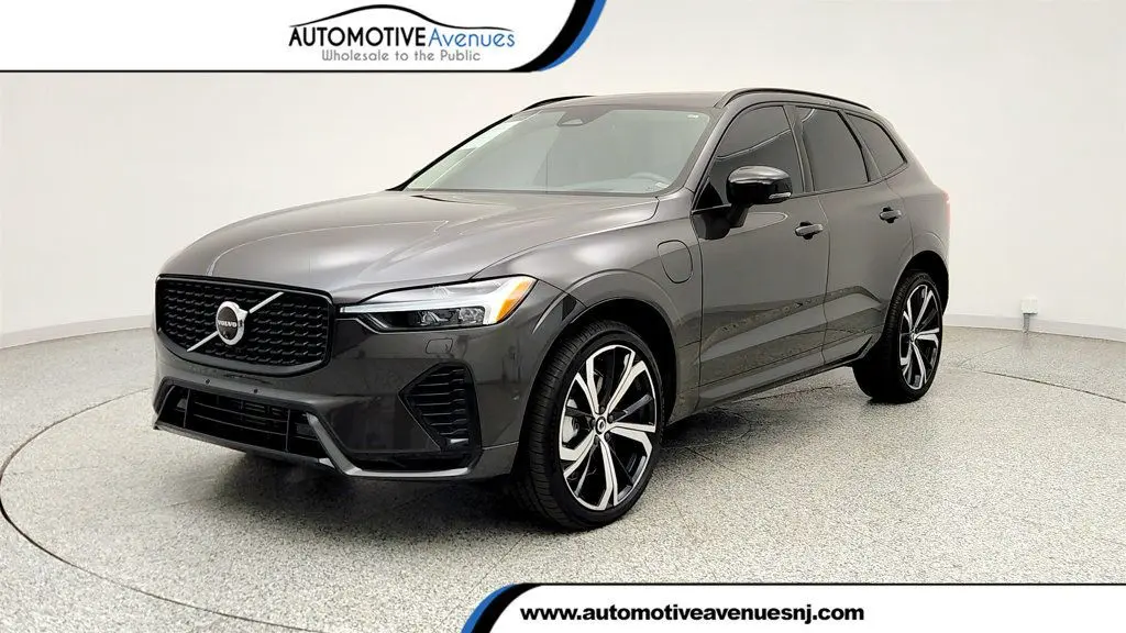 Preowned 2024 Volvo XC60 Recharge T8 Ultimate Dark Theme for Sale