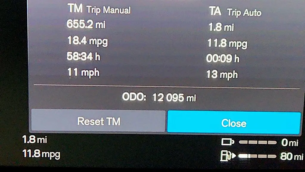 2024 Volvo XC60 Recharge T8 Ultimate Dark Theme