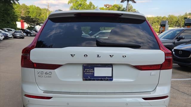 2024 Volvo XC60 Recharge T8 Ultimate Dark Theme
