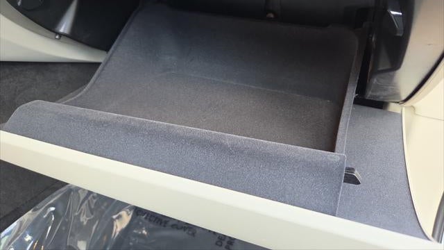 2024 Volvo XC60 Recharge T8 Ultimate Dark Theme