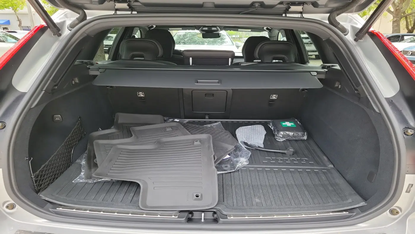 2024 Volvo XC60 Recharge T8 Polestar Engineered