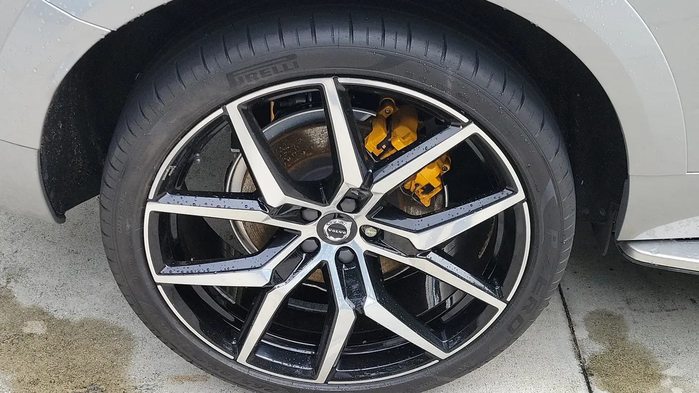 2024 Volvo XC60 Recharge T8 Polestar Engineered