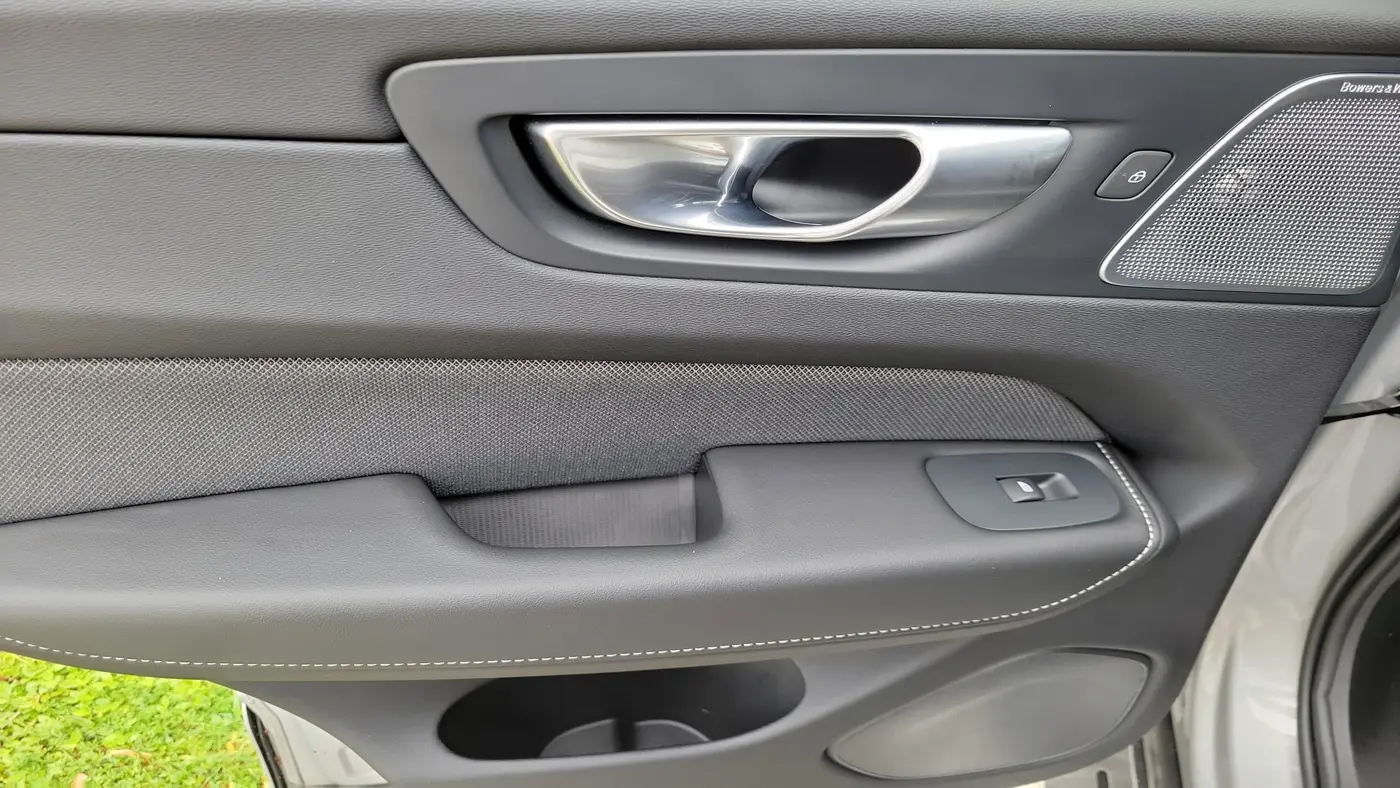 2024 Volvo XC60 Recharge T8 Polestar Engineered