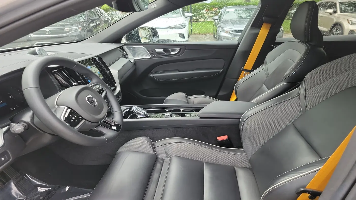 2024 Volvo XC60 Recharge T8 Polestar Engineered
