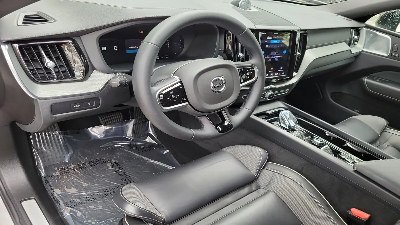 2024 Volvo XC60 Recharge T8 Polestar Engineered