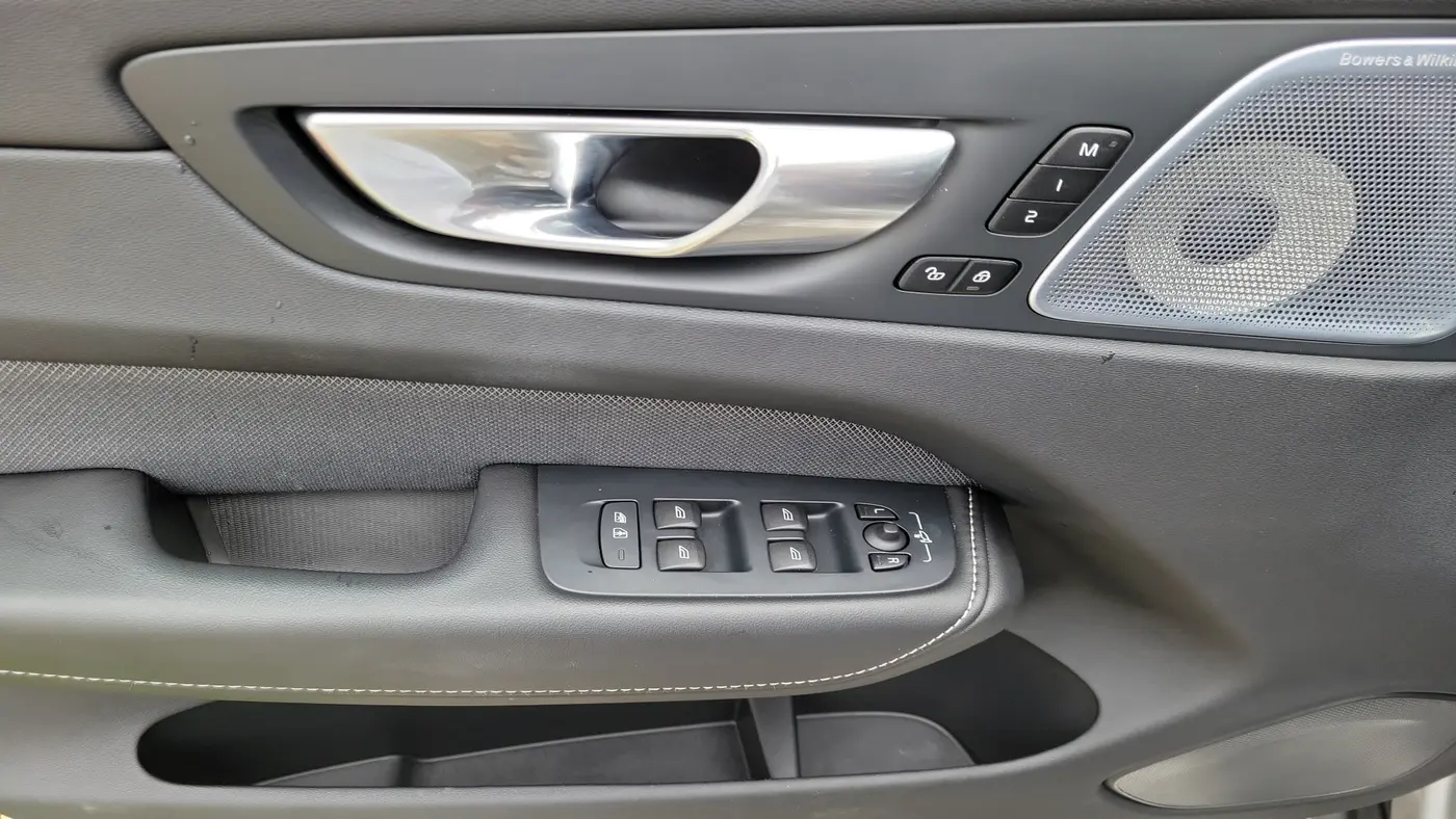 2024 Volvo XC60 Recharge T8 Polestar Engineered