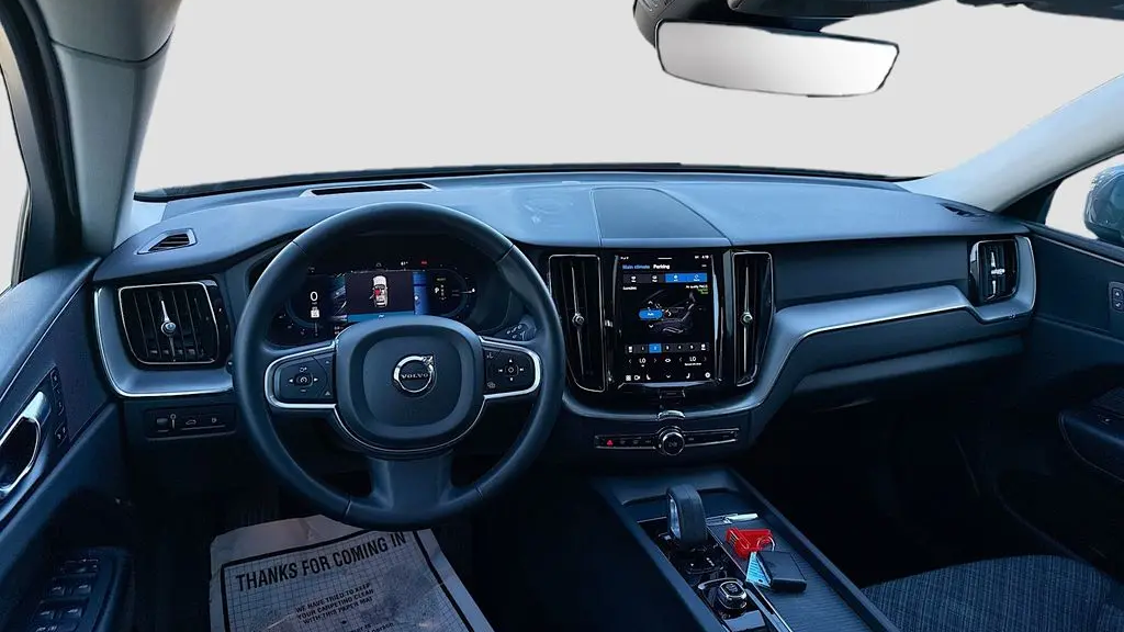 2022 Volvo XC60 Recharge T8 Inscription Expression