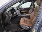 2022 XC60 Recharge Thumbnail 11