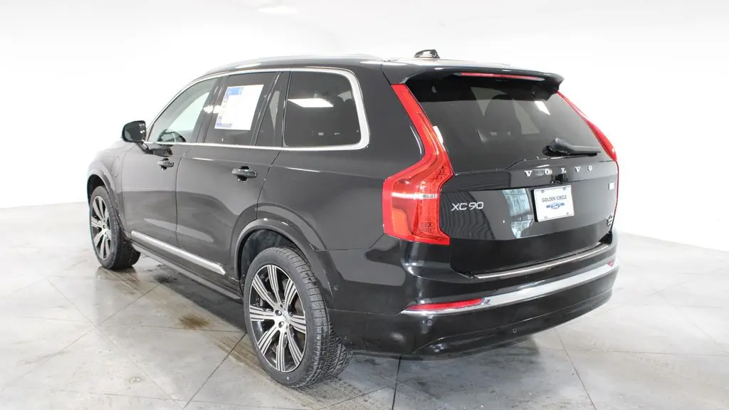 2024 Volvo XC90 Recharge T8 Plus Bright Theme 6P