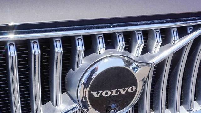 2024 Volvo XC90 Recharge T8 Ultimate Bright Theme 6P