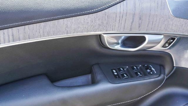 2024 Volvo XC90 Recharge T8 Ultimate Bright Theme 6P
