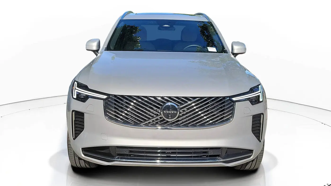 2025 Volvo XC90 T8 Plus Bright Theme 7P