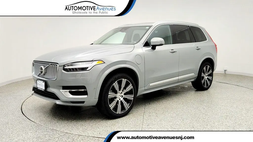 Preowned 2025 Volvo XC90 T8 Plus Bright Theme 7P for Sale