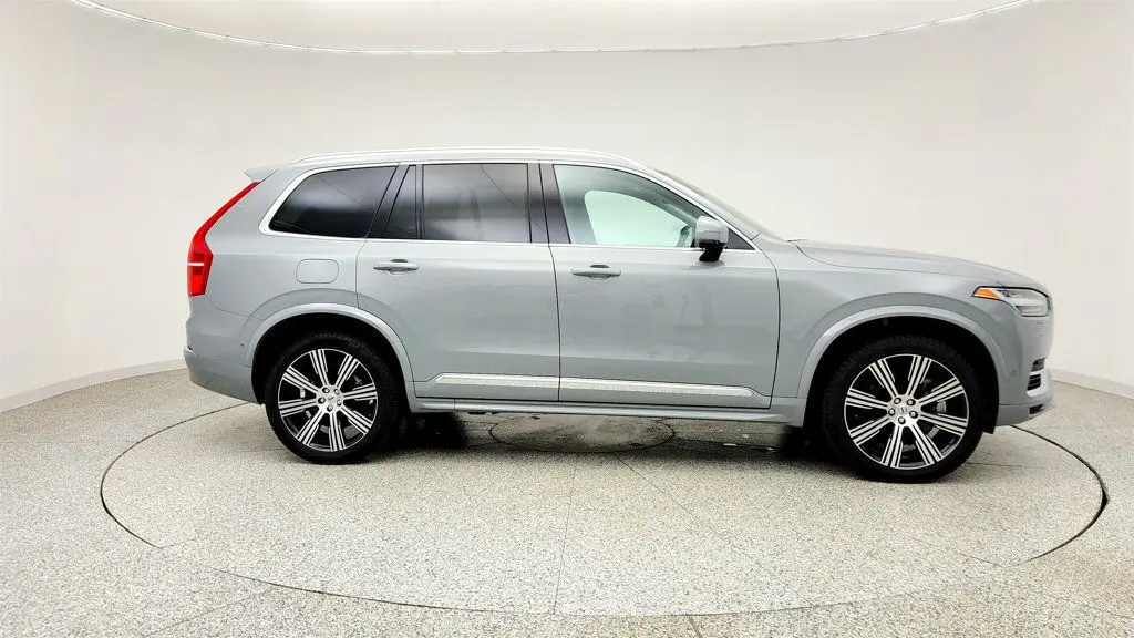 2025 Volvo XC90 T8 Plus Bright Theme 7P