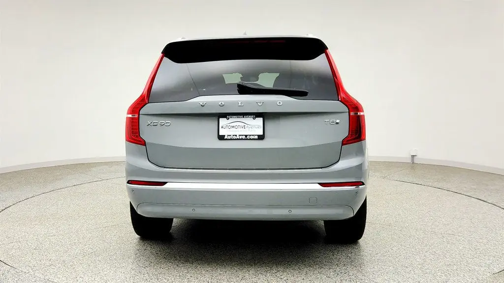 2025 Volvo XC90 T8 Plus Bright Theme 7P