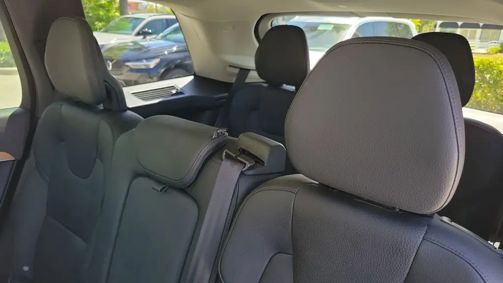 2025 Volvo XC90 T8 Plus Bright Theme 7P