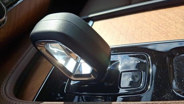 2025 Volvo XC90 T8 Plus Bright Theme 7P