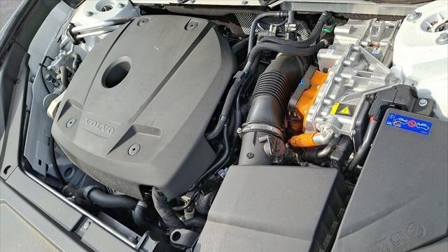 2025 Volvo XC90 T8 Plus Bright Theme 7P