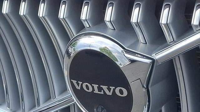 2025 Volvo XC90 T8 Plus Bright Theme 7P