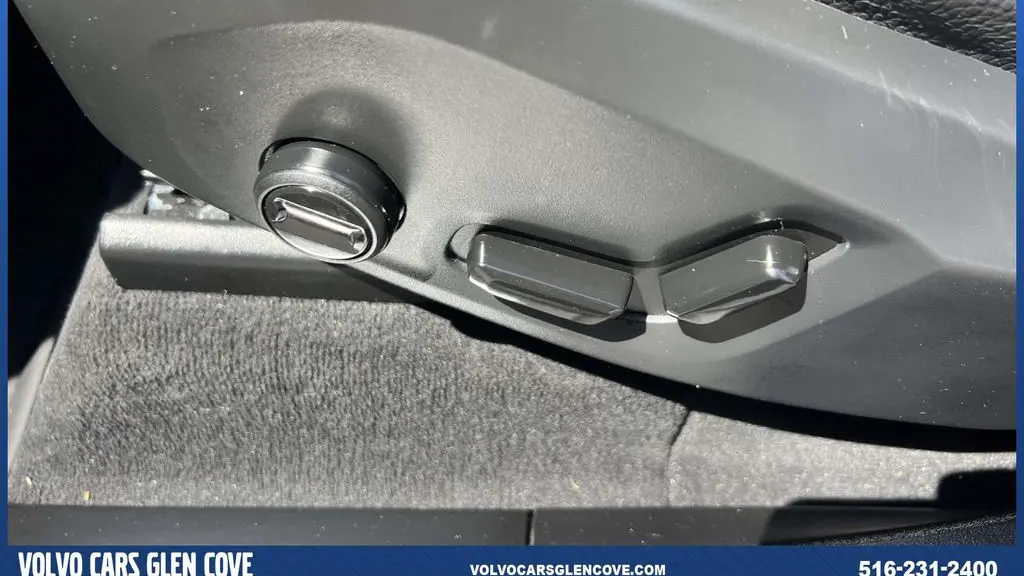 2025 Volvo XC90 T8 Plus Bright Theme 7P