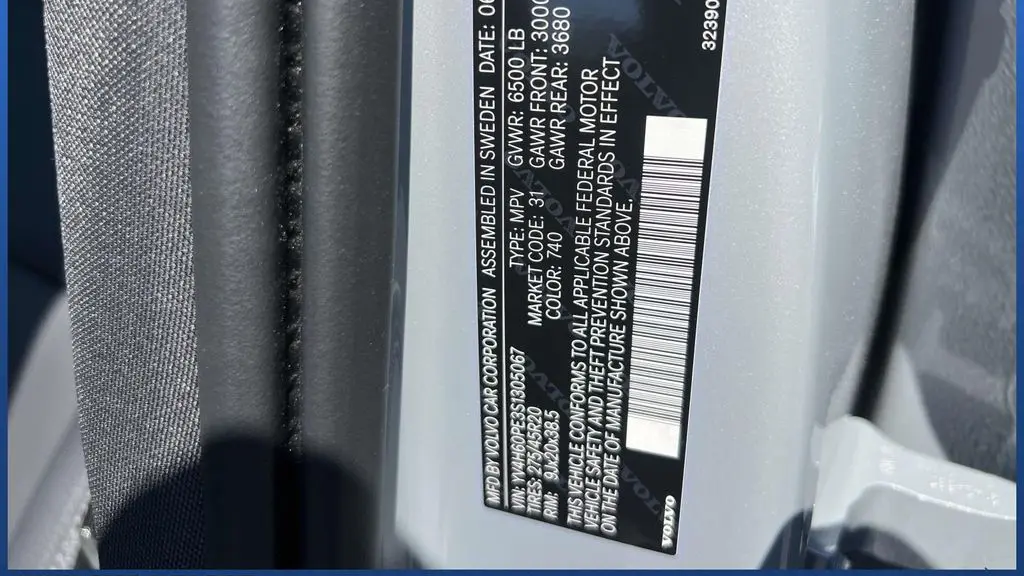 2025 Volvo XC90 T8 Plus Bright Theme 7P