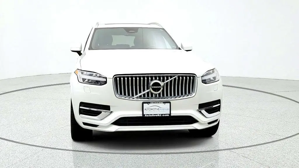 2025 Volvo XC90 - $47,995