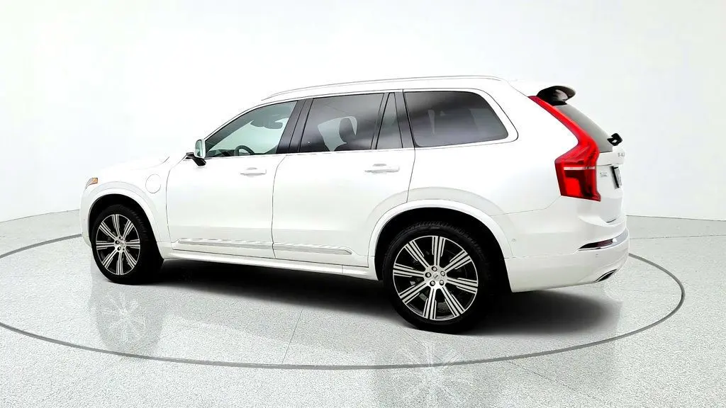 2025 Volvo XC90 - $47,995