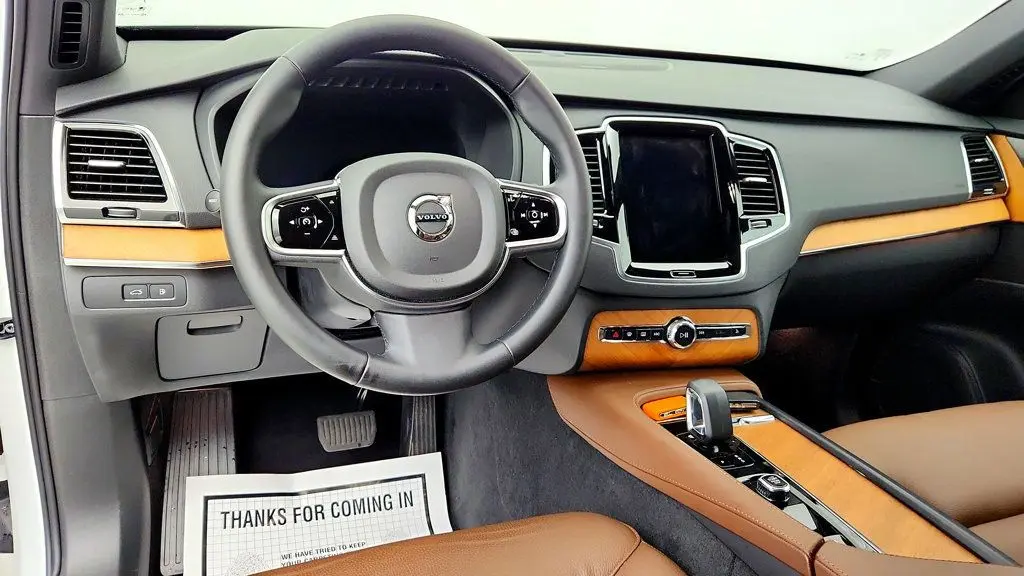 2025 Volvo XC90 - $47,995