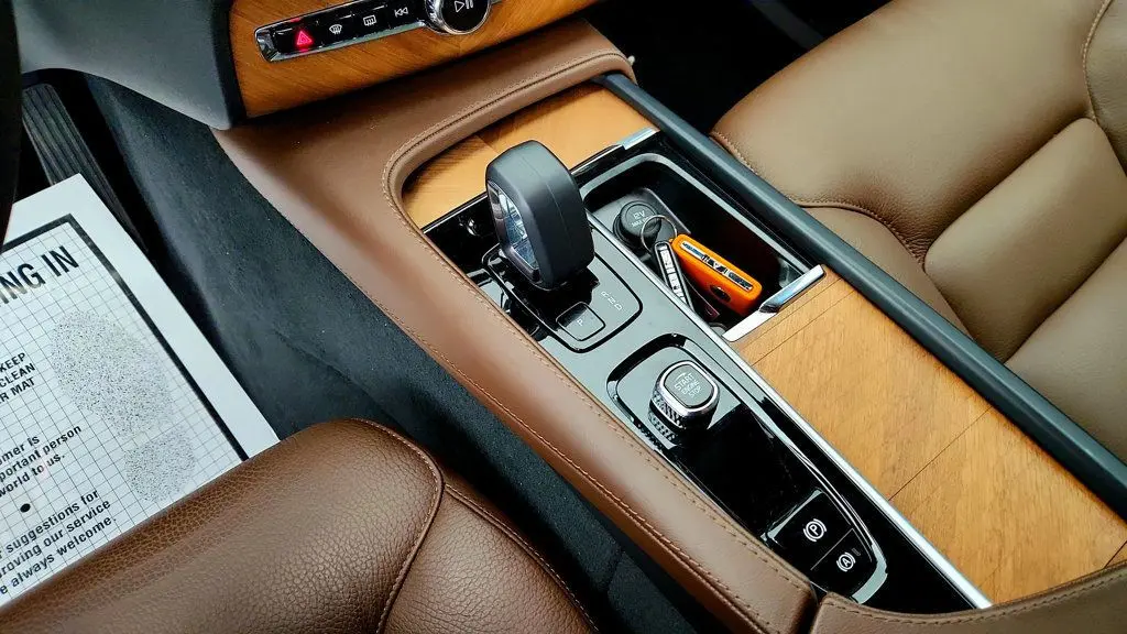 2025 Volvo XC90 - $47,995