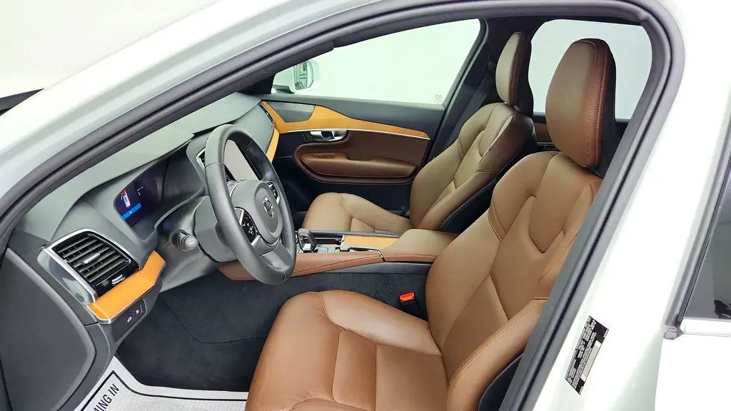 2025 Volvo XC90 - $47,995