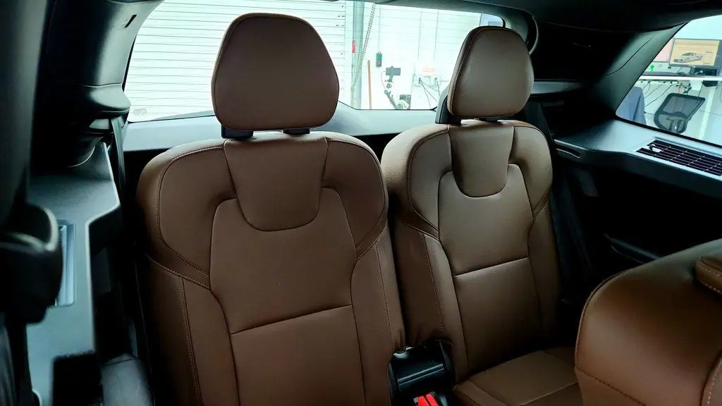 2025 Volvo XC90 - $47,995