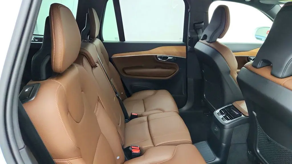 2025 Volvo XC90 - $47,995