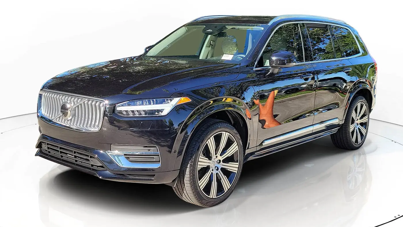 2025 Volvo XC90 T8 Plus Bright Theme 7P