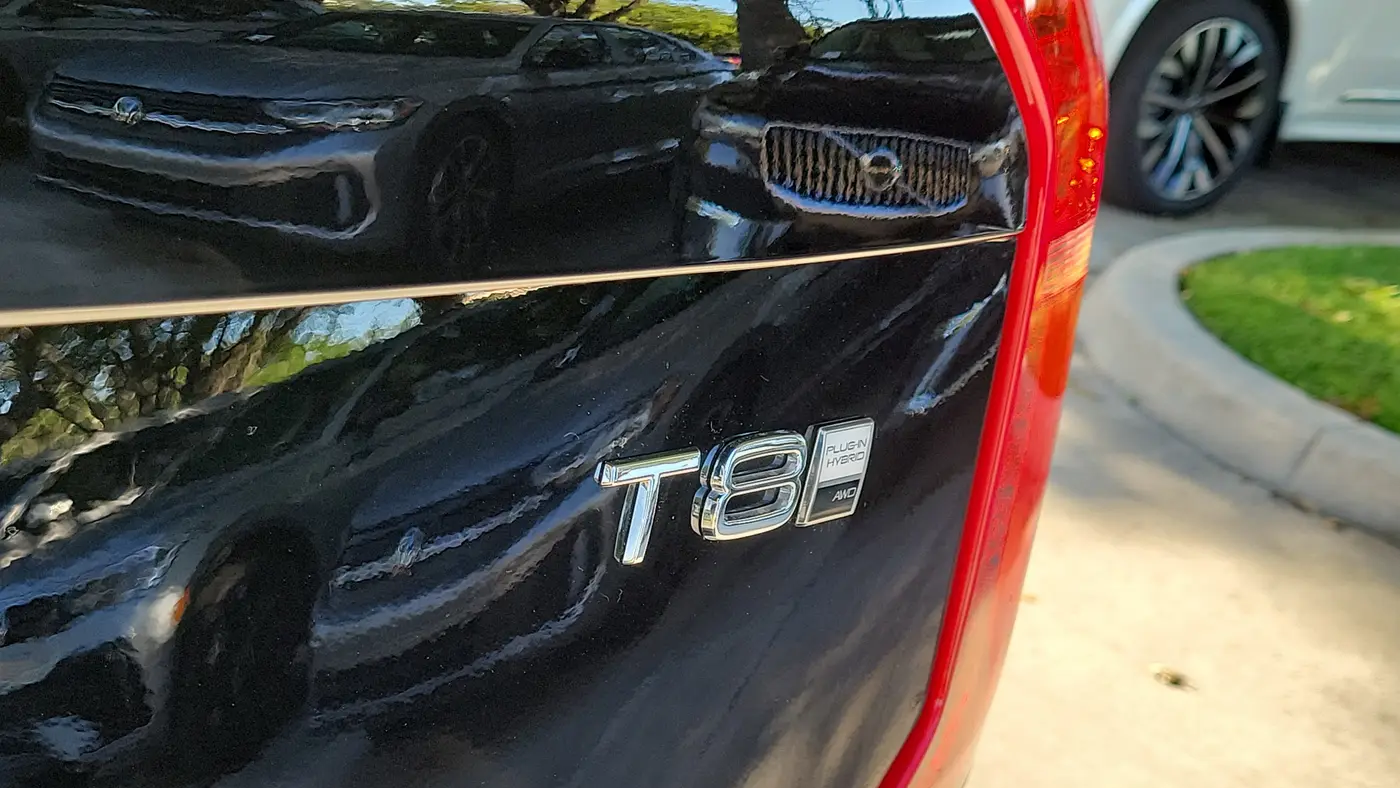 2025 Volvo XC90 T8 Plus Bright Theme 7P