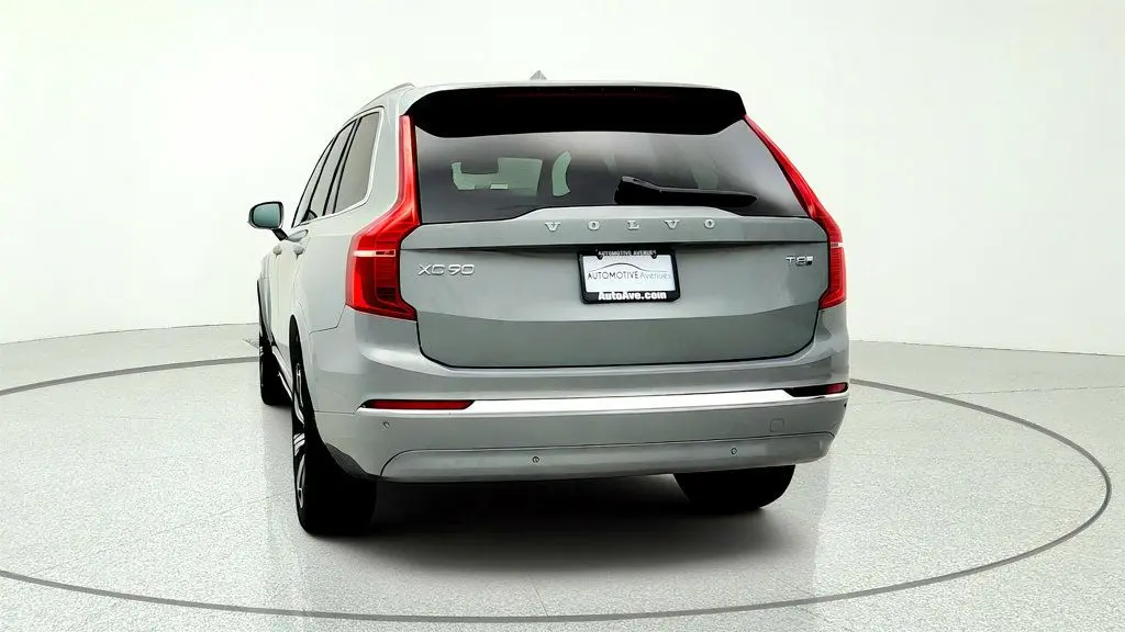 2025 Volvo XC90 - $44,995
