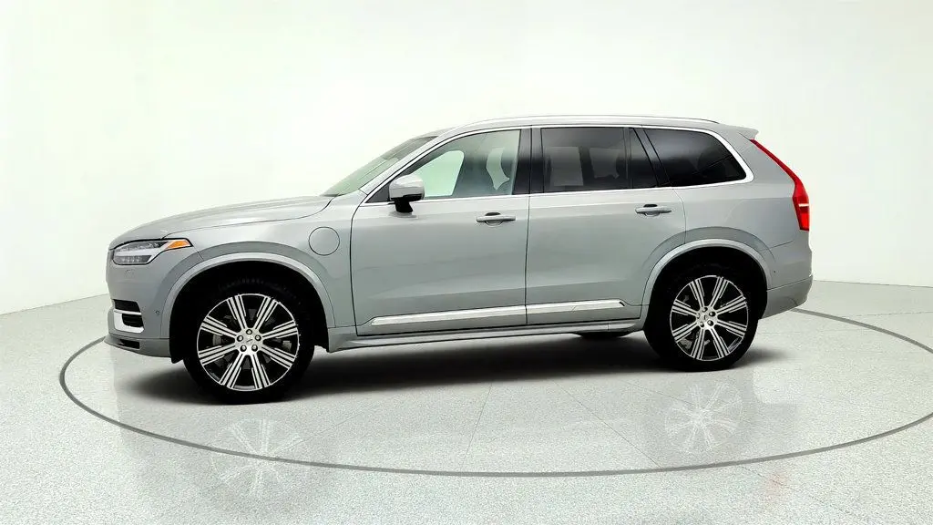 2025 Volvo XC90 - $44,995